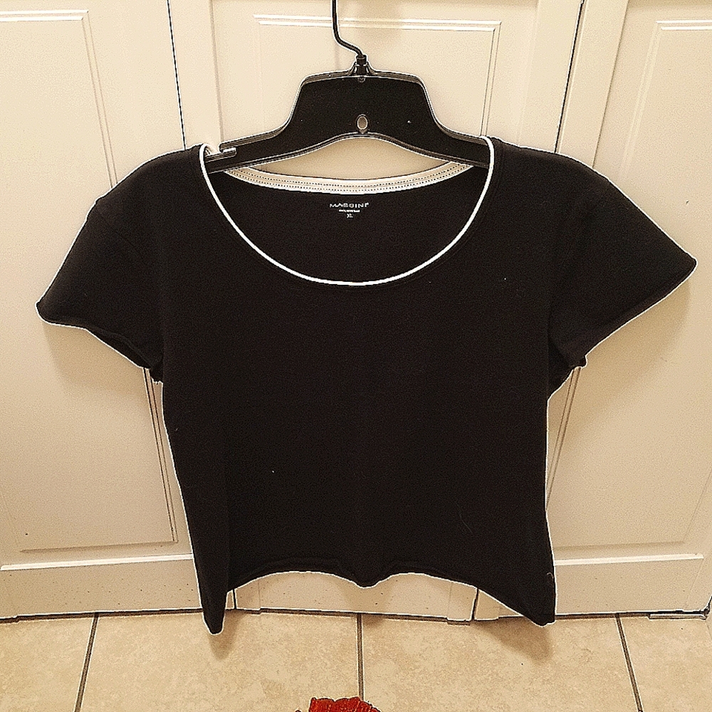 Massini Black Tshirt with White Trim XL NWOT